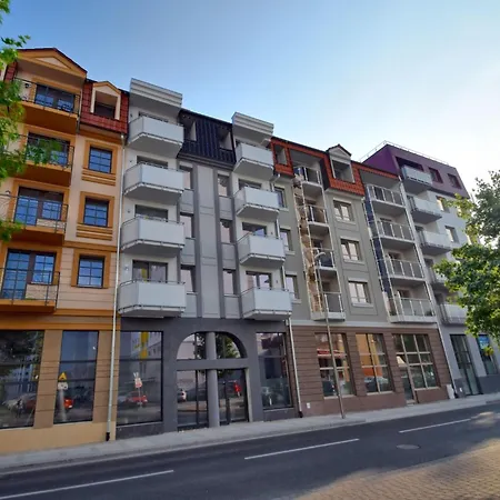 Schoenes Gold In By Interhome Swinemünde